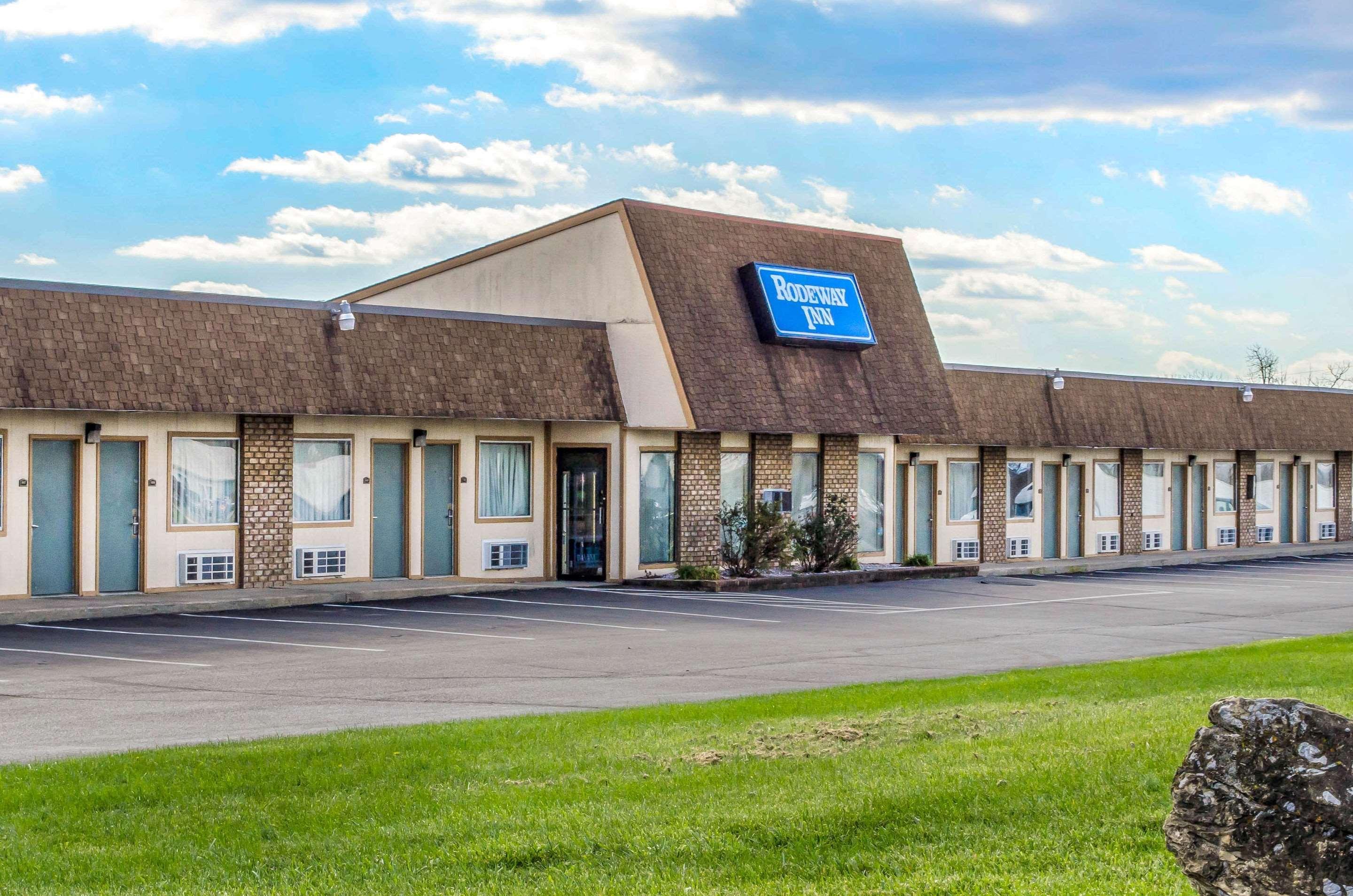 Rodeway Inn Shippensburg Exterior photo